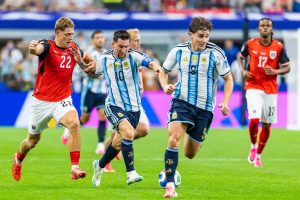 Messi breaks World Cup goal record as Argentina dominate Austria to reach last 32