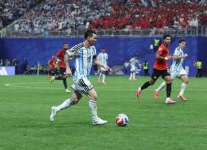 Messi inspires Argentina’s stunning 3-2 comeback win over Egypt at World Cup