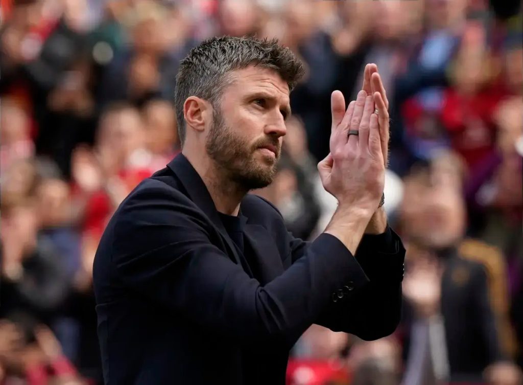 Michael Carrick demands third midfielder signing amid Man United summer transfers