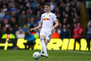 Middlesbrough sign former Leeds defender Sam Byram on free transfer