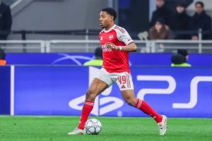 Myles Lewis-Skelly offered to Chelsea and Manchester United amid Arsenal future doubts