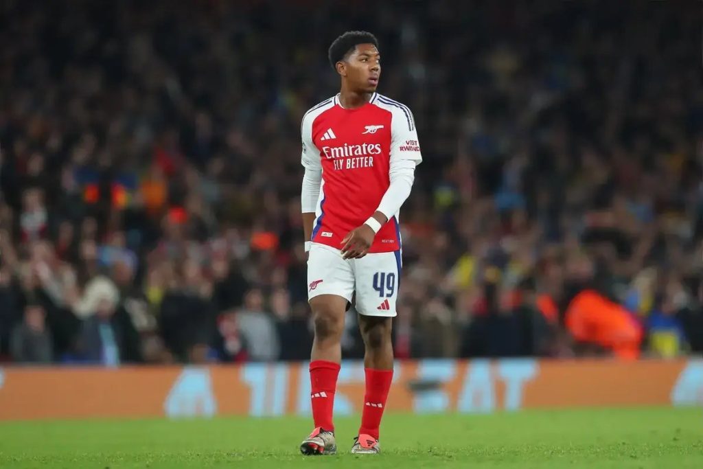 Myles Lewis-Skelly rejects Manchester United to stay and fight for Arsenal place