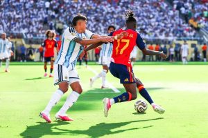 Nahuel Molina’s punch sparks chaotic brawl after Spain wins World Cup final