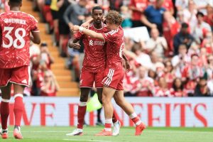 Newcastle fans launch abuse at Alexander Isak as Liverpool star returns for Premier League clash