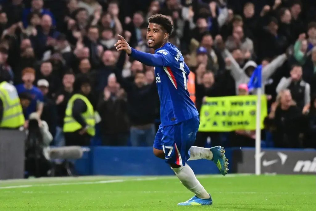 Newcastle united battles Manchester United to sign Chelsea’s Andrey Santos in £50m race