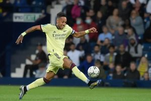 Pierre-Emerick Aubameyang leaves Marseille for Deportivo La Coruña in surprise move