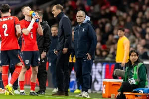 Marcelo Bielsa’s turbulent World Cup campaign leaves Uruguay facing historic exit