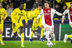 PSG confirms negotiations for Ajax’s Mika Godts amid Bradley Barcola Liverpool exit