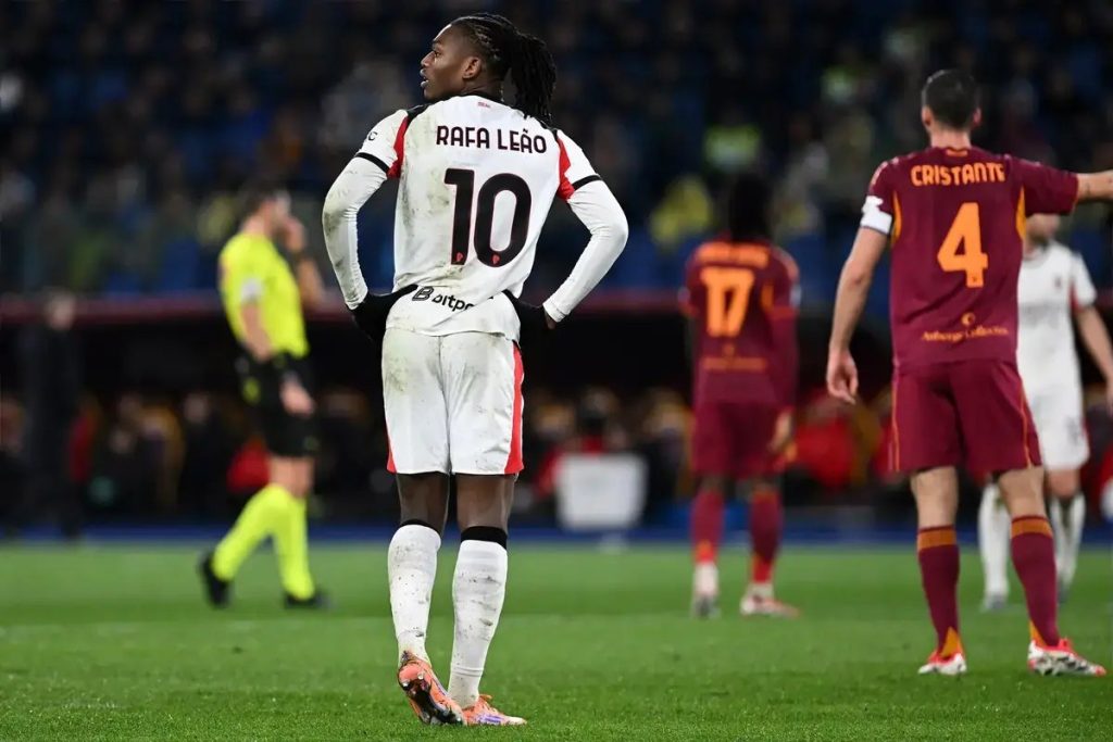 Rafael Leao injury sidelines him from Manchester United friendly, clouds AC Milan transfer plans