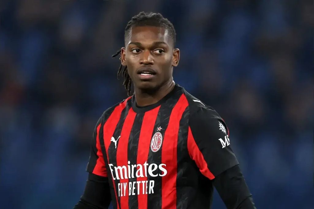 Rafael Leao set to reject Fenerbahce despite €12m offer as Milan eye Galatasaray