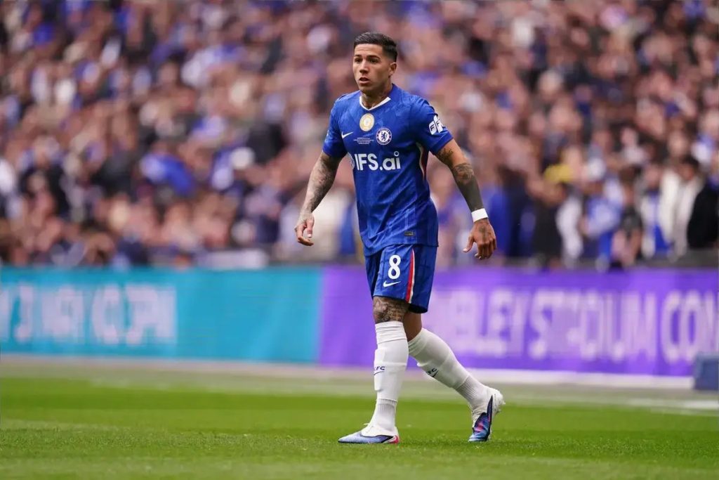 Real Madrid crushes Chelsea Enzo Fernandez transfer rumours with official denial