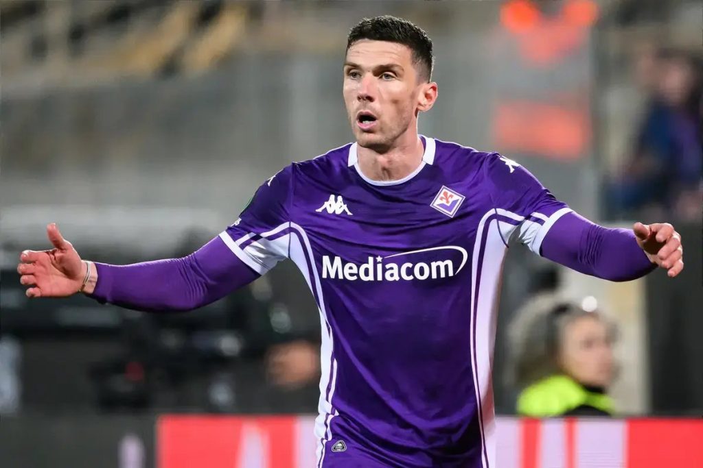 Robin Gosens bids emotional farewell to Fiorentina after Schalke 04 transfer