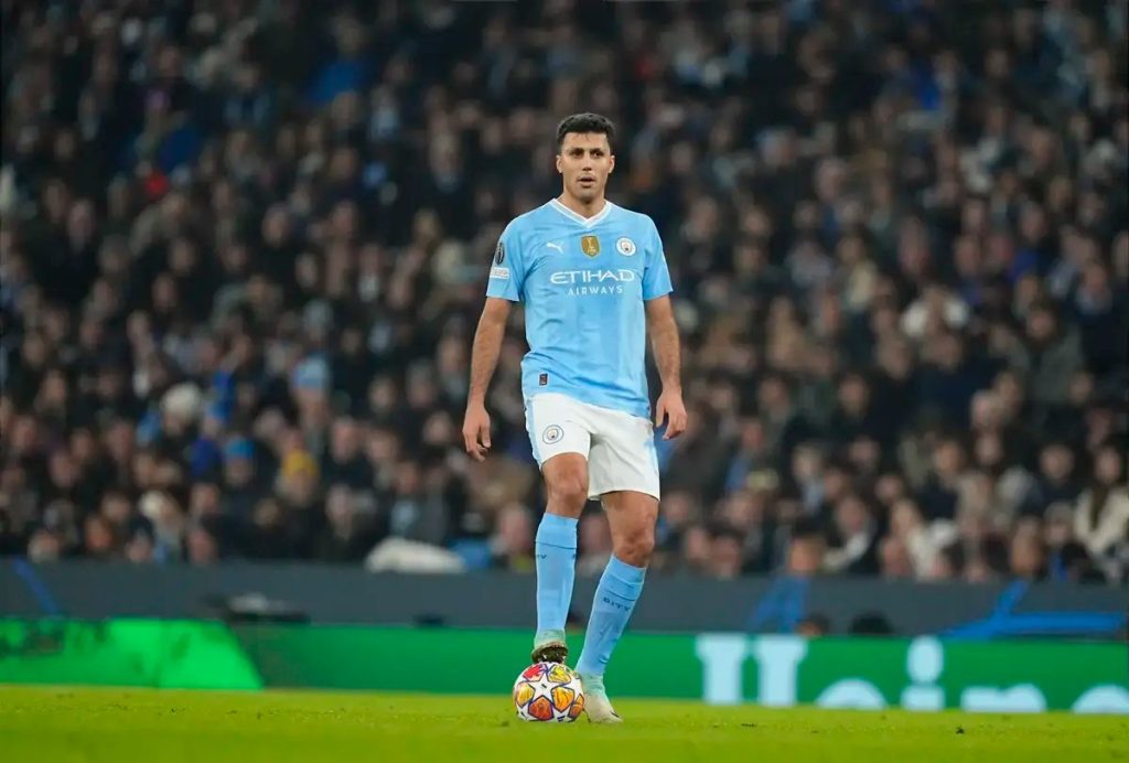 Rodri lands in Barcelona ahead of €76.5 million move from Man City