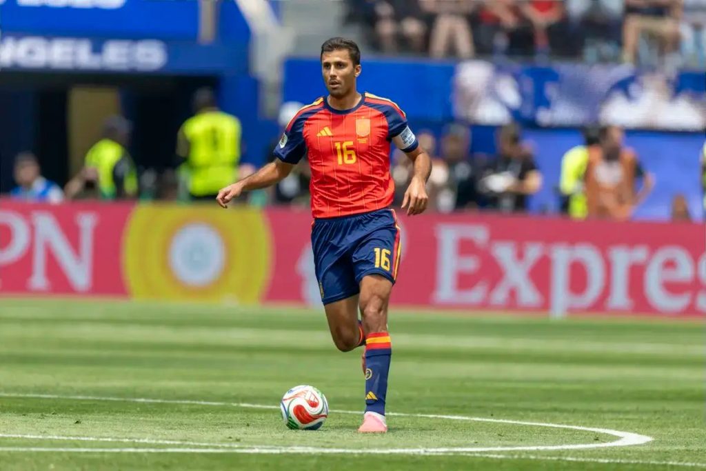 Rodri urges Lamine Yamal to calm down amid World Cup pressure on Spain sensation