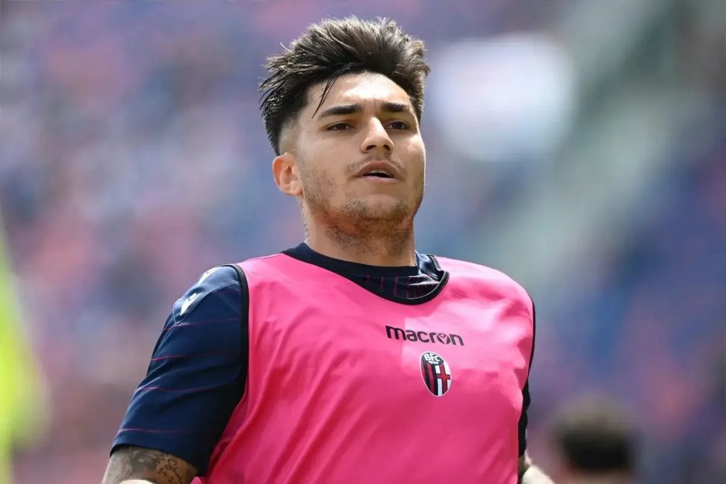 Roma close in on €35m Santiago Castro deal as Dovbyk loan to Bologna nears