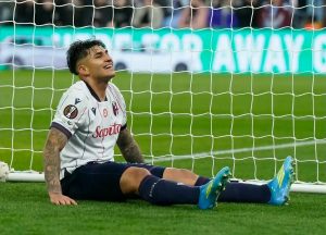 Roma secures Santiago Castro in €35m deal from Bologna, signs striker until 2031