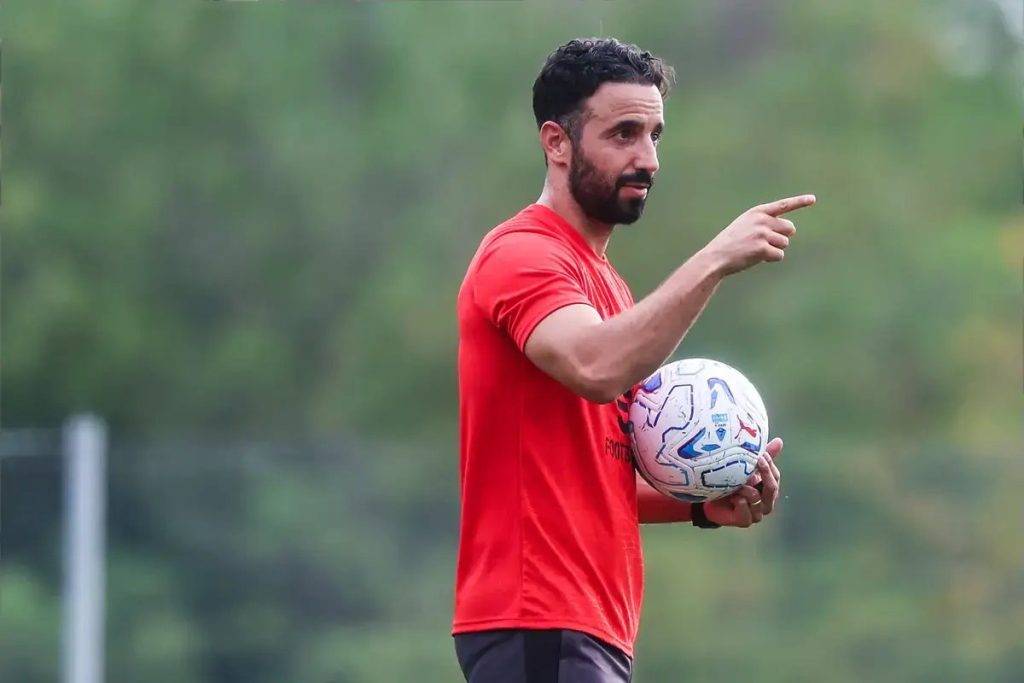 Ruben Amorim halts Pervis Estupinan transfer as Milan reassesses left-back