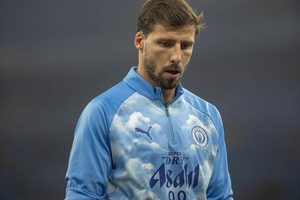 Ruben Dias believes in a strong response from Man City after the defeat.