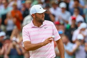 Scottie Scheffler earns $10 million bonus but trails tiger woods on pga tour career earnings