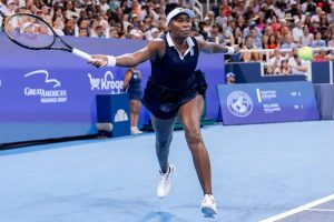 Serena Williams’ coach defends Venus Williams’ wildcards amid fierce backlash