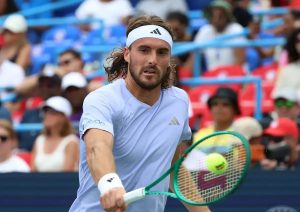 Stefanos Tsitsipas’ new coach defends one-handed backhand amid critics at US Open swing