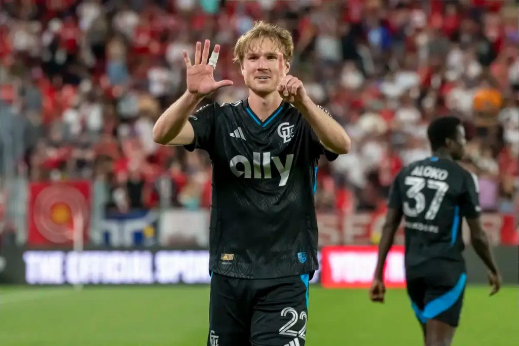 Toronto FC stuns Miami with 2-1 win as hosts slip to fifth straight loss