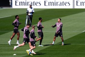 Trent Alexander-Arnold praises Jose Mourinho as a “pleasure” to work with at Real Madrid