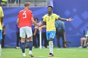 Vinicius jr’s agency blasts media amid real madrid contract uncertainty